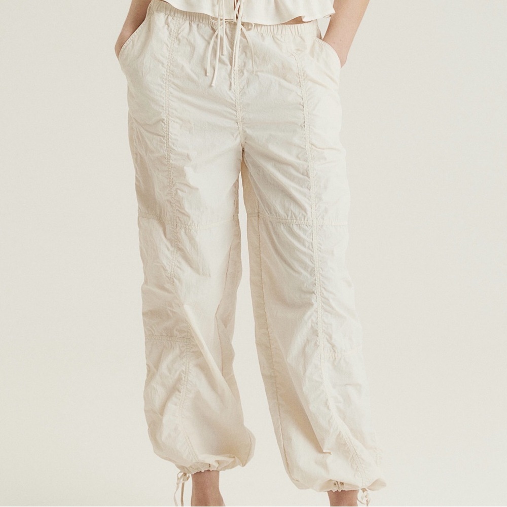 H&M Cream‎ Parachute Cargo Pants XS Drawstring Lightweight Utility